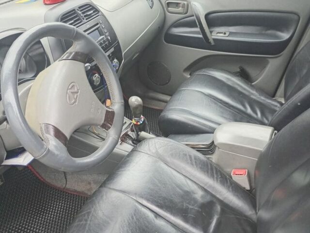 Чорний Чері Тігго, об'ємом двигуна 2 л та пробігом 150 тис. км за 3500 $, фото 3 на Automoto.ua