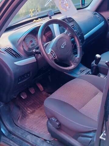 Черный Чери Тигго, объемом двигателя 1.97 л и пробегом 241 тыс. км за 3500 $, фото 8 на Automoto.ua