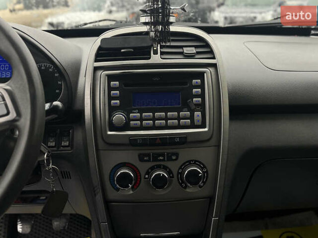 Черный Чери Тигго, объемом двигателя 1.85 л и пробегом 206 тыс. км за 6100 $, фото 13 на Automoto.ua