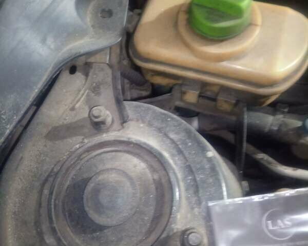 Чорний Чері Тігго, об'ємом двигуна 1.85 л та пробігом 160 тис. км за 5000 $, фото 2 на Automoto.ua