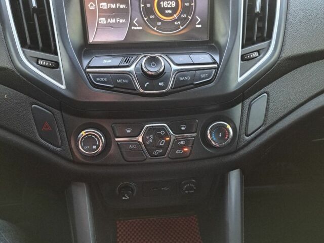 Черный Чери Тигго, объемом двигателя 2 л и пробегом 110 тыс. км за 8100 $, фото 3 на Automoto.ua