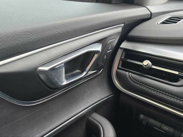 Червоний Чері Тігго, об'ємом двигуна 1.5 л та пробігом 37 тис. км за 17000 $, фото 9 на Automoto.ua