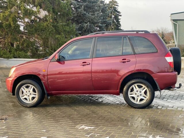 Красный Чери Тигго, объемом двигателя 2 л и пробегом 230 тыс. км за 3500 $, фото 2 на Automoto.ua