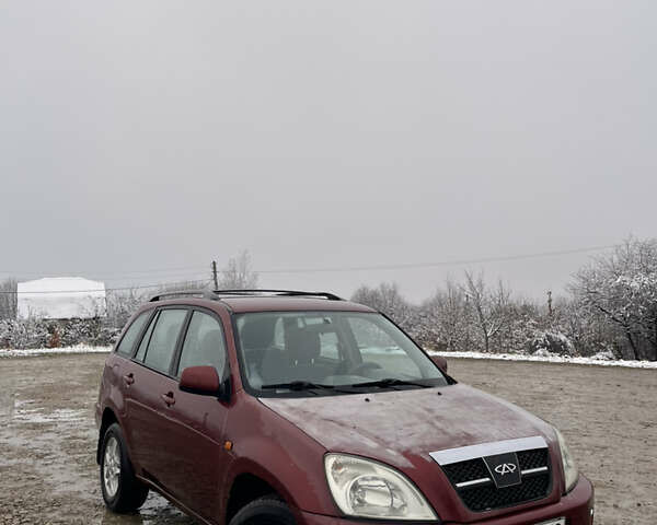 Красный Чери Тигго, объемом двигателя 2 л и пробегом 185 тыс. км за 2999 $, фото 2 на Automoto.ua