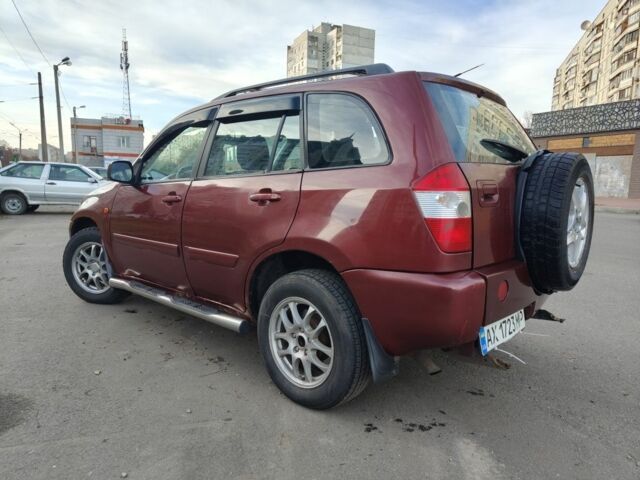 Червоний Чері Тігго, об'ємом двигуна 2 л та пробігом 200 тис. км за 2500 $, фото 3 на Automoto.ua