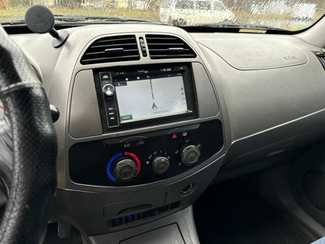 Красный Чери Тигго, объемом двигателя 2 л и пробегом 187 тыс. км за 2499 $, фото 16 на Automoto.ua