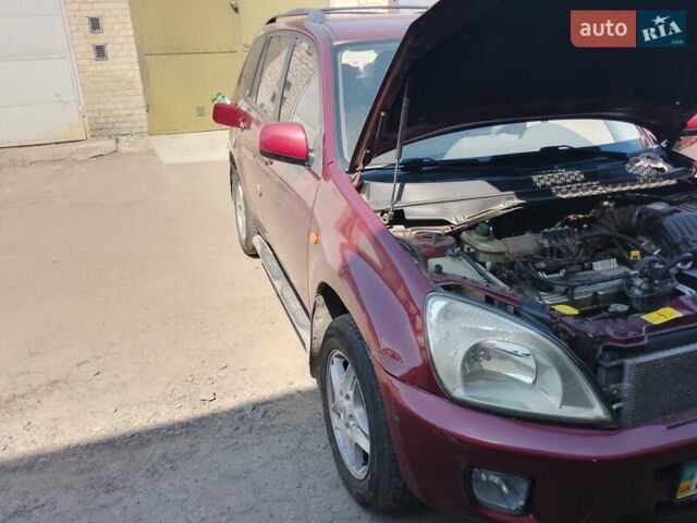 Красный Чери Тигго, объемом двигателя 2.35 л и пробегом 106 тыс. км за 3600 $, фото 4 на Automoto.ua