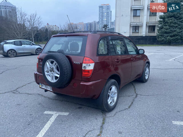 Красный Чери Тигго, объемом двигателя 2 л и пробегом 181 тыс. км за 3250 $, фото 4 на Automoto.ua