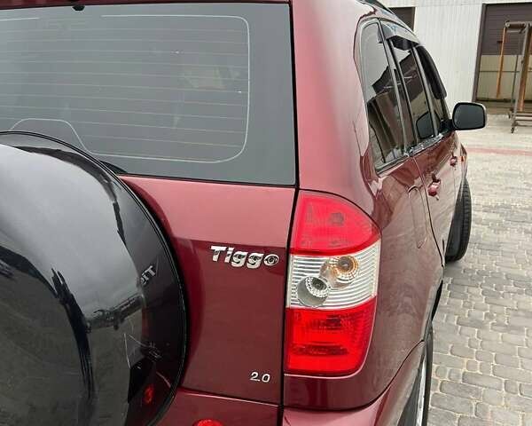 Красный Чери Тигго, объемом двигателя 2 л и пробегом 192 тыс. км за 4200 $, фото 2 на Automoto.ua