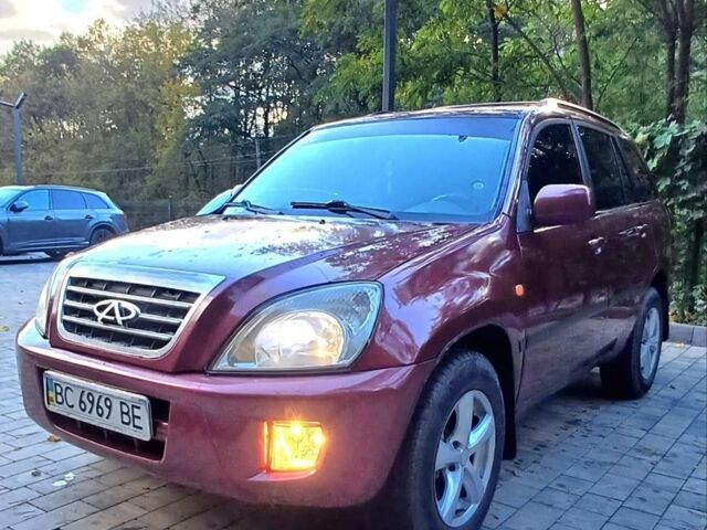 Червоний Чері Тігго, об'ємом двигуна 2 л та пробігом 210 тис. км за 4300 $, фото 2 на Automoto.ua