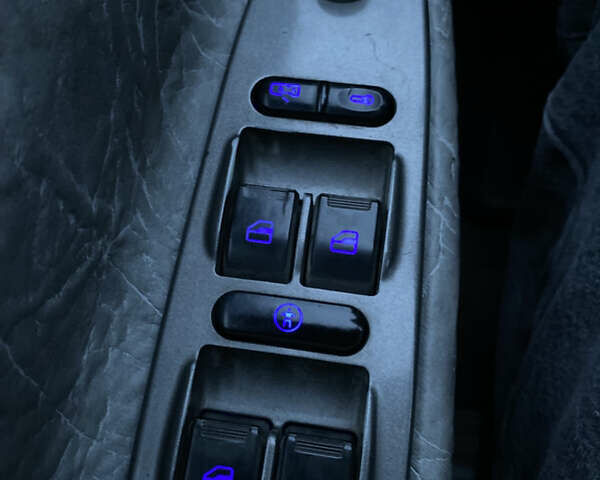 Красный Чери Тигго, объемом двигателя 2 л и пробегом 181 тыс. км за 3250 $, фото 12 на Automoto.ua