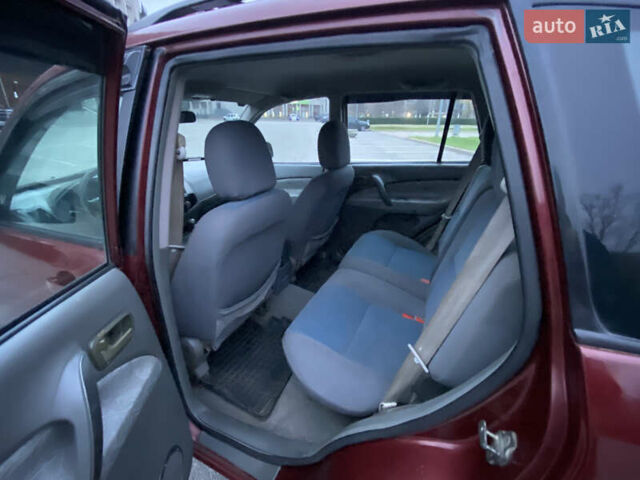 Красный Чери Тигго, объемом двигателя 2 л и пробегом 181 тыс. км за 3250 $, фото 5 на Automoto.ua