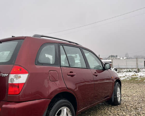 Красный Чери Тигго, объемом двигателя 2 л и пробегом 185 тыс. км за 2999 $, фото 5 на Automoto.ua