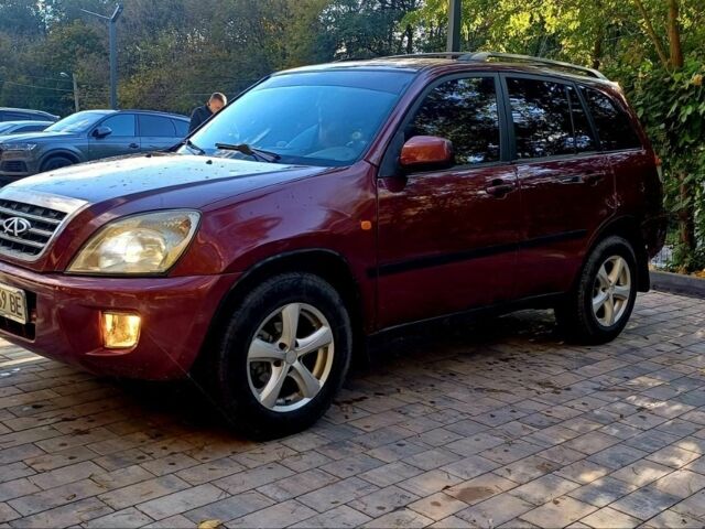 Червоний Чері Тігго, об'ємом двигуна 2 л та пробігом 210 тис. км за 4300 $, фото 4 на Automoto.ua