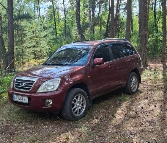 Червоний Чері Тігго, об'ємом двигуна 2.4 л та пробігом 161 тис. км за 4400 $, фото 1 на Automoto.ua