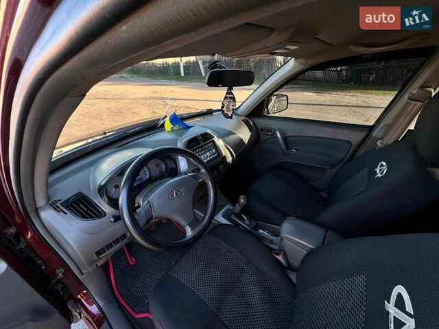Червоний Чері Тігго, об'ємом двигуна 2 л та пробігом 76 тис. км за 4500 $, фото 8 на Automoto.ua