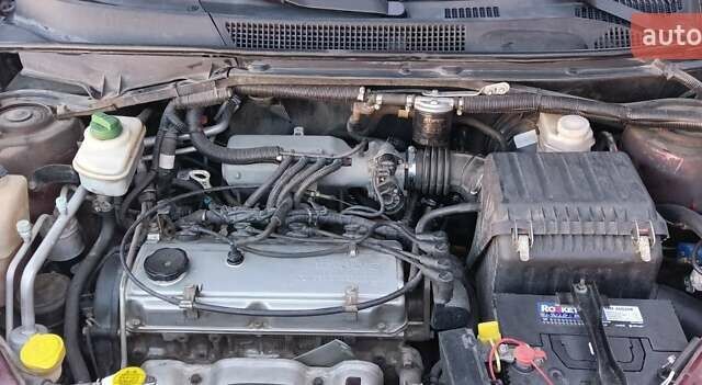 Червоний Чері Тігго, об'ємом двигуна 2 л та пробігом 87 тис. км за 5199 $, фото 6 на Automoto.ua