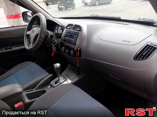 Красный Чери Тигго, объемом двигателя 2.4 л и пробегом 154 тыс. км за 4800 $, фото 3 на Automoto.ua