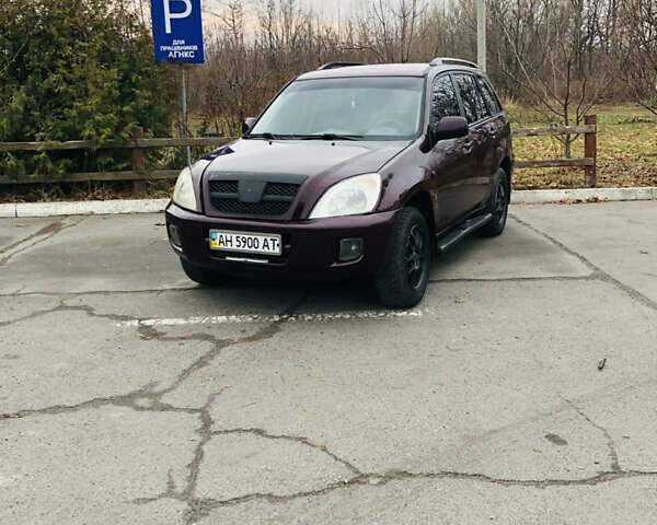 Красный Чери Тигго, объемом двигателя 2.4 л и пробегом 122 тыс. км за 3000 $, фото 1 на Automoto.ua