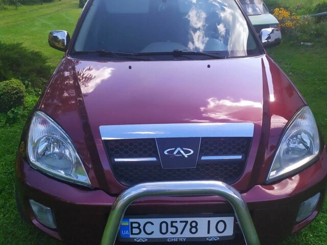 Красный Чери Тигго, объемом двигателя 2 л и пробегом 265 тыс. км за 4100 $, фото 2 на Automoto.ua