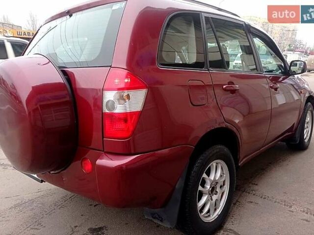 Красный Чери Тигго, объемом двигателя 2.4 л и пробегом 154 тыс. км за 4800 $, фото 5 на Automoto.ua