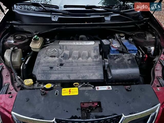 Красный Чери Тигго, объемом двигателя 1.85 л и пробегом 144 тыс. км за 5800 $, фото 3 на Automoto.ua