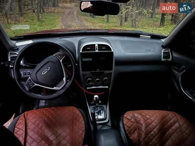 Красный Чери Тигго, объемом двигателя 1.85 л и пробегом 144 тыс. км за 5800 $, фото 5 на Automoto.ua