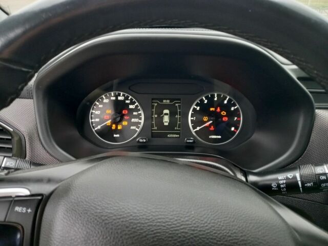 Червоний Чері Тігго, об'ємом двигуна 1.5 л та пробігом 40 тис. км за 11000 $, фото 5 на Automoto.ua