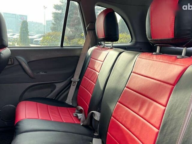 Чери Тигго, объемом двигателя 2.4 л и пробегом 119 тыс. км за 4500 $, фото 16 на Automoto.ua
