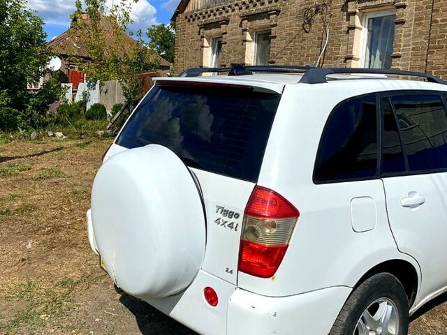 Чери Тигго, объемом двигателя 2.4 л и пробегом 200 тыс. км за 4400 $, фото 5 на Automoto.ua