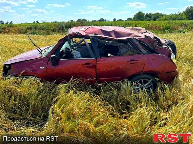 Чері Тігго, об'ємом двигуна 1.8 л та пробігом 150 тис. км за 1000 $, фото 4 на Automoto.ua