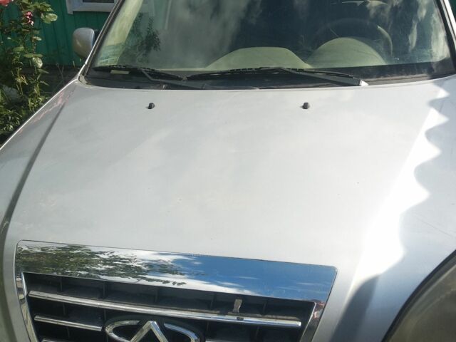 Серый Чери Тигго, объемом двигателя 2.4 л и пробегом 100 тыс. км за 2500 $, фото 3 на Automoto.ua