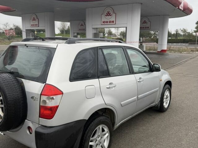 Серый Чери Тигго, объемом двигателя 2.4 л и пробегом 129 тыс. км за 2150 $, фото 4 на Automoto.ua