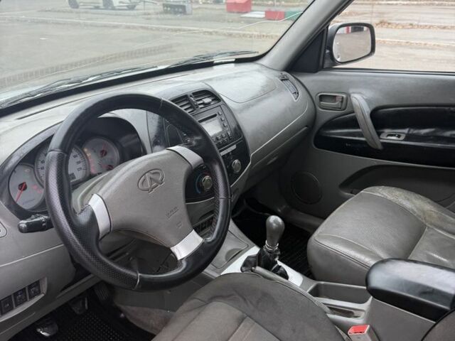 Серый Чери Тигго, объемом двигателя 2.4 л и пробегом 129 тыс. км за 2150 $, фото 8 на Automoto.ua