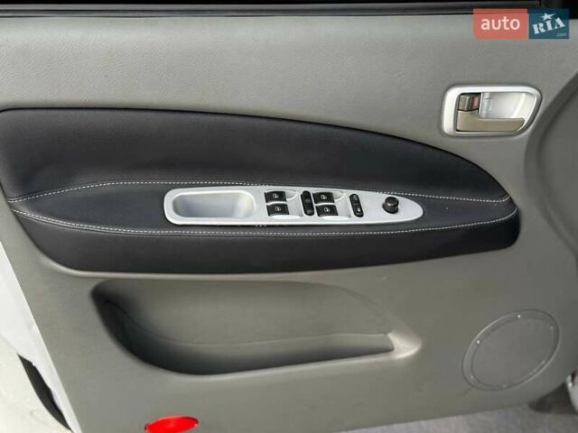 Сірий Чері Тігго, об'ємом двигуна 2 л та пробігом 85 тис. км за 4799 $, фото 7 на Automoto.ua