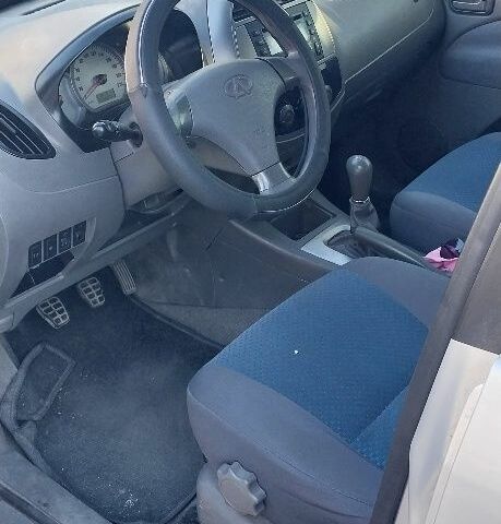 Сірий Чері Тігго, об'ємом двигуна 2 л та пробігом 130 тис. км за 3850 $, фото 4 на Automoto.ua