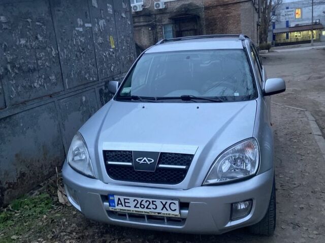 Сірий Чері Тігго, об'ємом двигуна 2 л та пробігом 90 тис. км за 4500 $, фото 6 на Automoto.ua