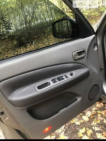 Сірий Чері Тігго, об'ємом двигуна 2 л та пробігом 252 тис. км за 3400 $, фото 2 на Automoto.ua