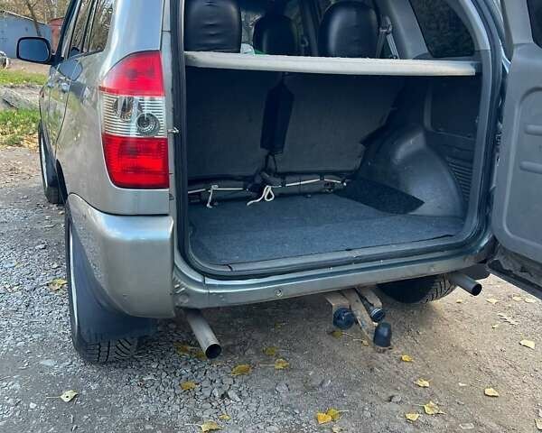 Серый Чери Тигго, объемом двигателя 2 л и пробегом 225 тыс. км за 3600 $, фото 9 на Automoto.ua