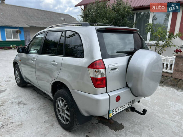 Сірий Чері Тігго, об'ємом двигуна 2.35 л та пробігом 195 тис. км за 2999 $, фото 14 на Automoto.ua