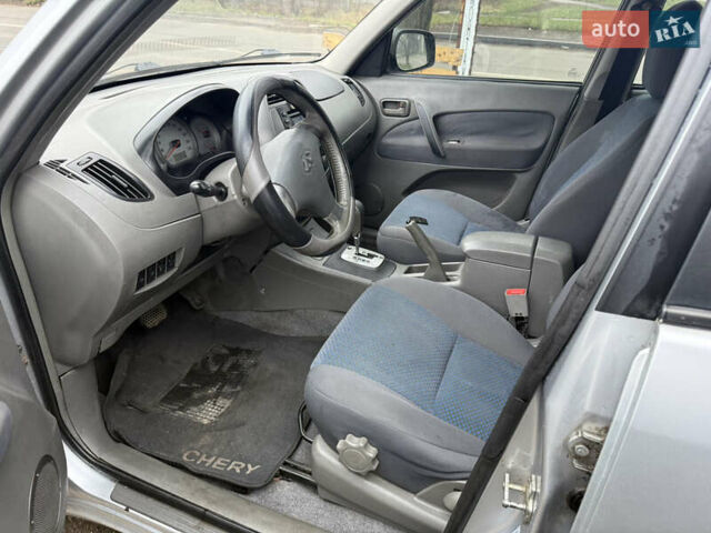 Сірий Чері Тігго, об'ємом двигуна 2.4 л та пробігом 74 тис. км за 3000 $, фото 9 на Automoto.ua