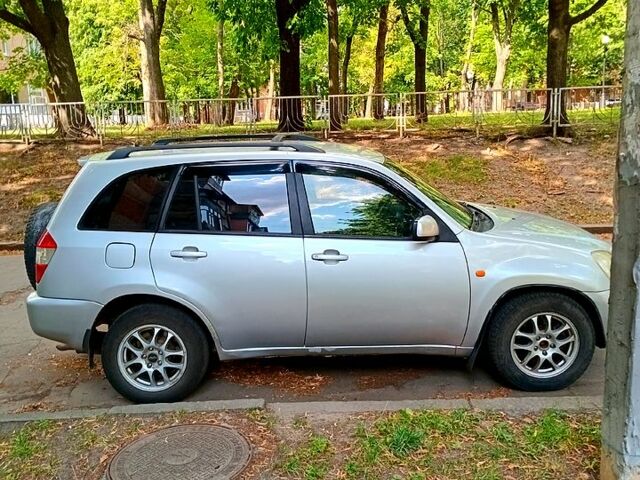 Сірий Чері Тігго, об'ємом двигуна 2.4 л та пробігом 170 тис. км за 3800 $, фото 3 на Automoto.ua