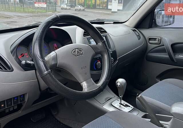 Серый Чери Тигго, объемом двигателя 2.35 л и пробегом 189 тыс. км за 4300 $, фото 8 на Automoto.ua