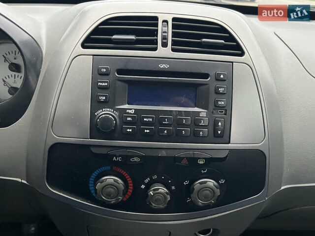 Серый Чери Тигго, объемом двигателя 2.4 л и пробегом 70 тыс. км за 4999 $, фото 17 на Automoto.ua