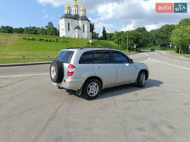 Сірий Чері Тігго, об'ємом двигуна 2 л та пробігом 171 тис. км за 4200 $, фото 3 на Automoto.ua