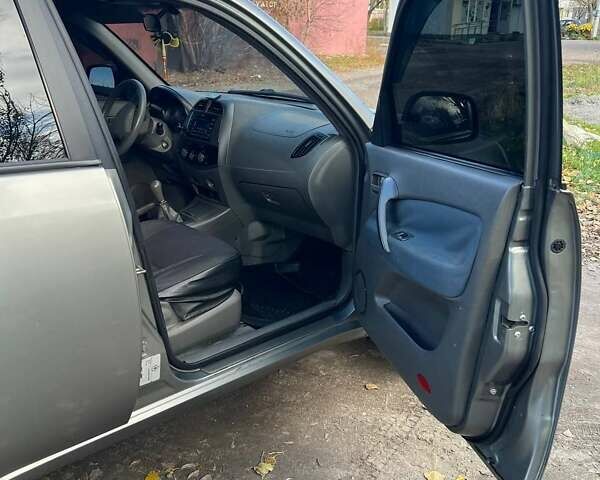 Серый Чери Тигго, объемом двигателя 2 л и пробегом 225 тыс. км за 3600 $, фото 8 на Automoto.ua