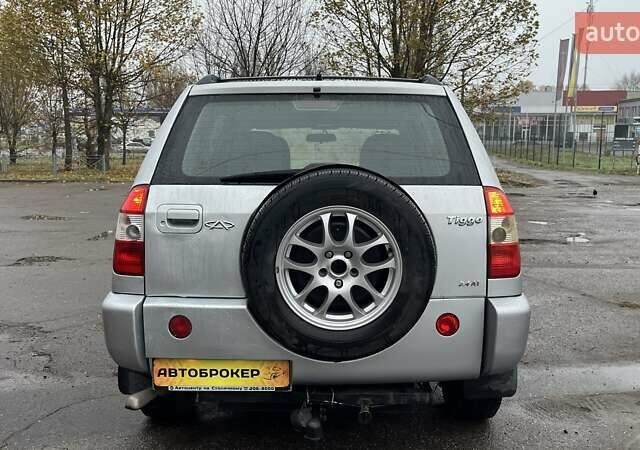 Серый Чери Тигго, объемом двигателя 2.35 л и пробегом 189 тыс. км за 4300 $, фото 7 на Automoto.ua