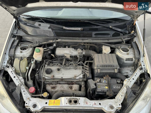 Сірий Чері Тігго, об'ємом двигуна 2.4 л та пробігом 111 тис. км за 4200 $, фото 5 на Automoto.ua