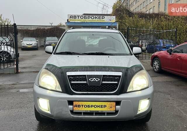 Серый Чери Тигго, объемом двигателя 2.35 л и пробегом 189 тыс. км за 4300 $, фото 2 на Automoto.ua