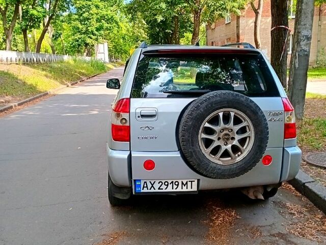 Сірий Чері Тігго, об'ємом двигуна 2.4 л та пробігом 170 тис. км за 3800 $, фото 4 на Automoto.ua